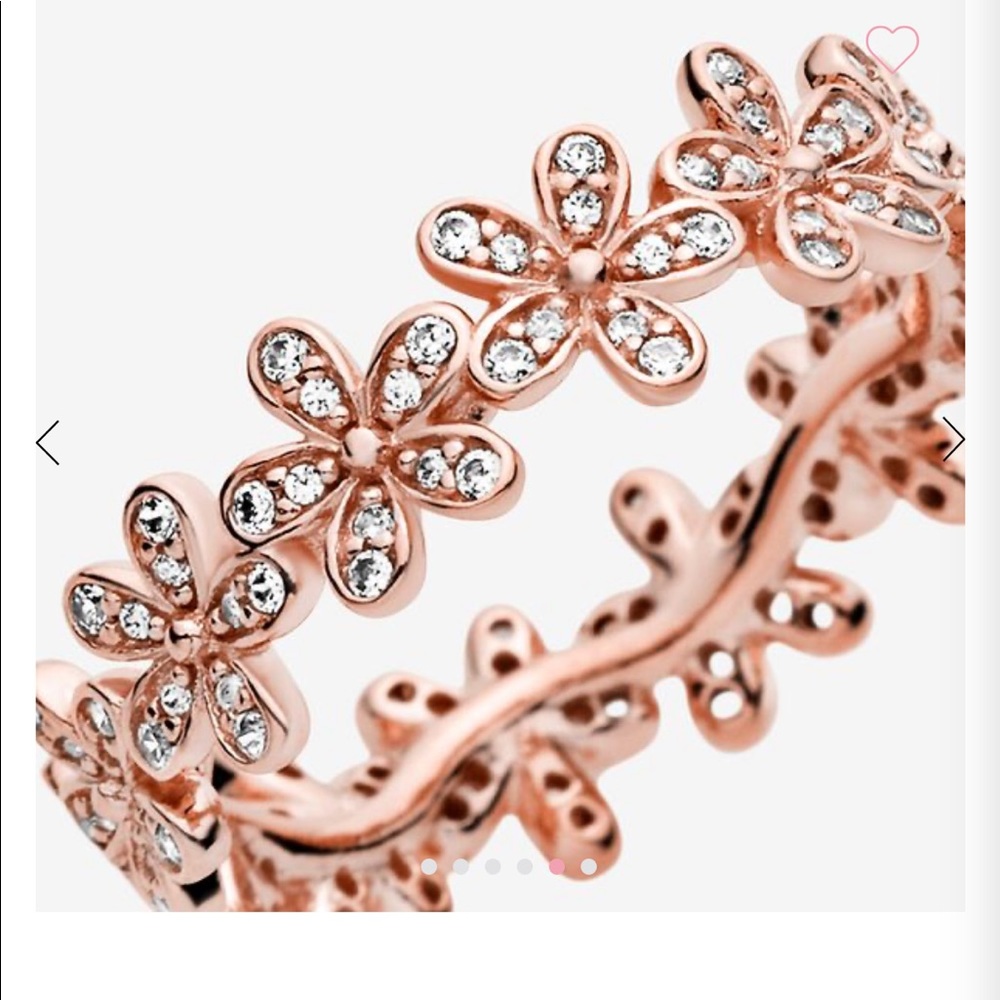 Pandora rose gold daisy ring